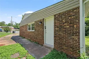 12 Preyer Ct, Greensboro, NC 27405 - Photo 25