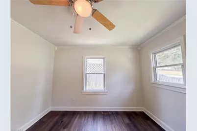 718 Hardeman Street, Thomasville, NC 27360 - Photo 9