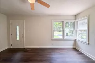 718 Hardeman St, Thomasville, NC 27360 - Photo 7
