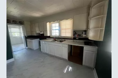 264 Fairplains Road, North Wilkesboro, NC 28659 - Photo 5