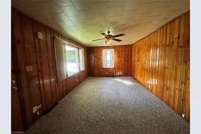 264 Fairplains Road, North Wilkesboro, NC 28659 - Photo 9