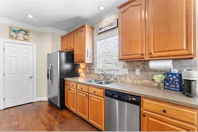 1900 Austin Place Lane, Winston-Salem, NC 27127 - Photo 9