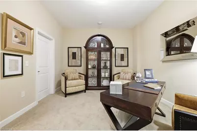 201 Elm Street #901, Greensboro, NC 27401 - Photo 9