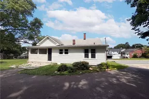 309 Worth St, Mount Airy, NC 27030 - Photo 17