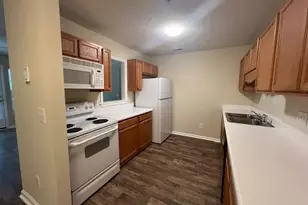 903 Hanahan Ct, Greensboro, NC 27409 - Photo 11
