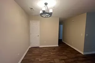 903 Hanahan Ct, Greensboro, NC 27409 - Photo 7