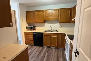 729 Shelby Dr, Greensboro, NC 27409 - Photo 9