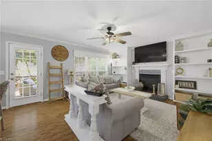 4050 Glenn Landing Dr, Winston-Salem, NC 27107 - Photo 9