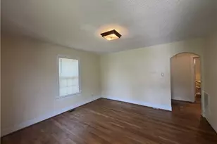324 E McCulloch St, Greensboro, NC 27406 - Photo 3
