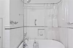 1889 Faculty Dr, Winston-Salem, NC 27106 - Photo 17
