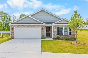 130 Preston Oaks Dr, King, NC 27021 - Photo 1