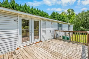 1017 Sourwood Dr, Hamptonville, NC 27020 - Photo 3