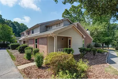 2627 Cottage Place, Greensboro, NC 27455 - Photo 19