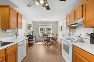 1006 Hastings Hill Rd, Kernersville, NC 27284 - Photo 17