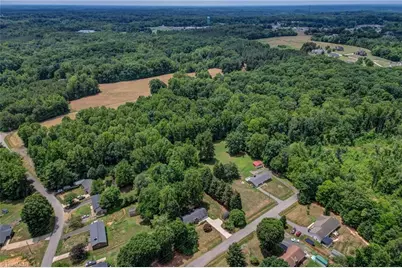 134 Meadow Brook Road, Reidsville, NC 27320 - Photo 5