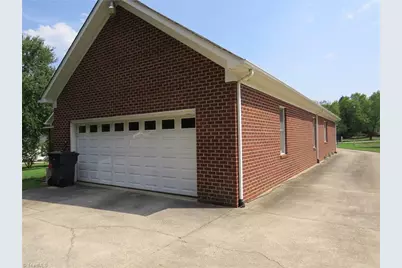 1464 Steve Street, Kernersville, NC 27284 - Photo 9