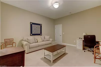 201 Elm Street #705, Greensboro, NC 27401 - Photo 23