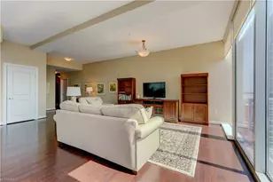 201 Elm St, Greensboro, NC 27401 - Photo 5