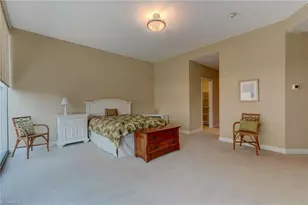 201 Elm St, Greensboro, NC 27401 - Photo 13