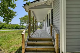 4956 Thom Rd, Mebane, NC 27302 - Photo 3