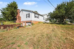 305 Walkertown Guthrie Rd, Winston-Salem, NC 27101 - Photo 15