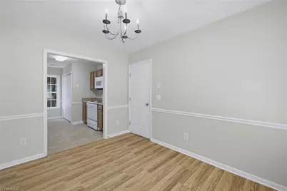 4712 Summerlyn Place Drive, Kernersville, NC 27284 - Photo 11