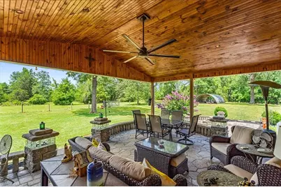 523 Round House Road, Eden, NC 27288 - Photo 9