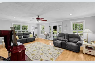 523 Round House Road, Eden, NC 27288 - Photo 17