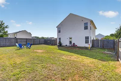 1033 Quinlan Drive, Greensboro, NC 27406 - Photo 9