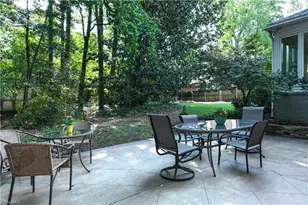 2310 Danbury Rd, Greensboro, NC 27408 - Photo 11