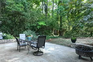 2310 Danbury Rd, Greensboro, NC 27408 - Photo 29