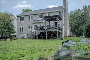 3221 Peninsula Dr, Jamestown, NC 27282 - Photo 17