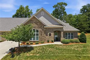 5424 Ggo Dr, Greensboro, NC 27406 - Photo 3