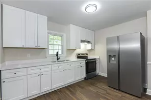 935 Highland Ave, Greensboro, NC 27403 - Photo 13