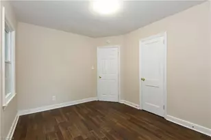 935 Highland Ave, Greensboro, NC 27403 - Photo 15