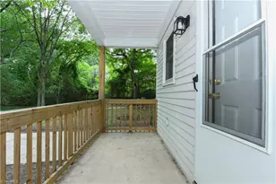 935 Highland Ave, Greensboro, NC 27403 - Photo 13