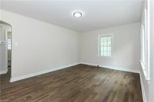 935 Highland Ave, Greensboro, NC 27403 - Photo 7