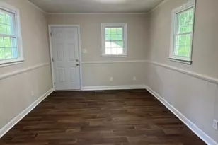 935 Highland Ave, Greensboro, NC 27403 - Photo 7