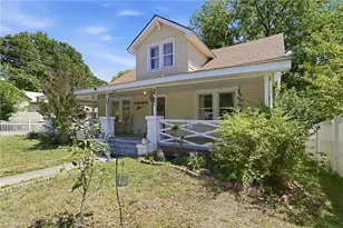 901 Montgomery St, Reidsville, NC 27320 - Photo 3