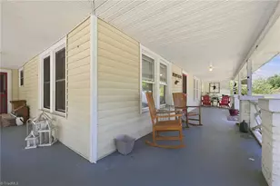 901 Montgomery St, Reidsville, NC 27320 - Photo 27