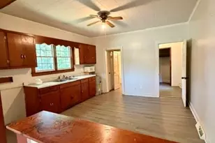 217 Carroll St, Eden, NC 27288 - Photo 9