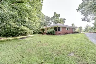 284 Back Creek Rd, Asheboro, NC 27205 - Photo 3