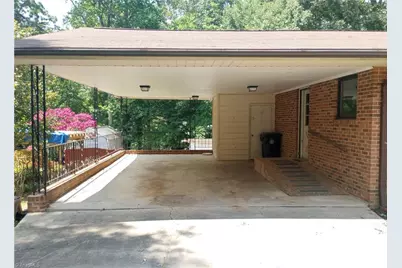 606 Willowmoore Avenue, Thomasville, NC 27360 - Photo 5