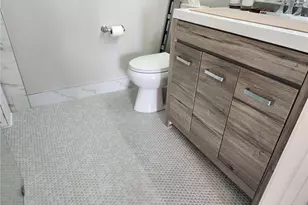 4700 Pennoak Ln, Greensboro, NC 27407 - Photo 33