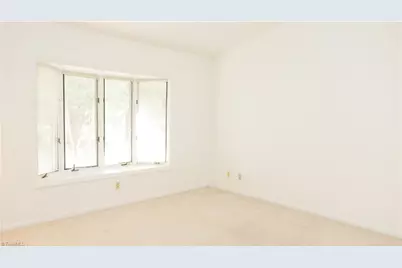 210 College Road #706, Greensboro, NC 27410 - Photo 15