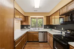 210 College Rd, Greensboro, NC 27410 - Photo 9