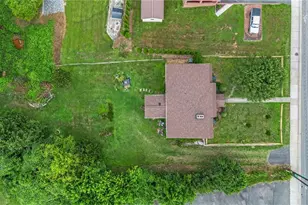 211 N Bridge St, Jonesville, NC 28642 - Photo 9