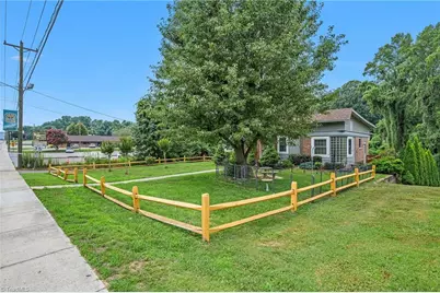211 N Bridge Street, Jonesville, NC 28642 - Photo 15