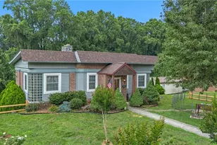 211 N Bridge St, Jonesville, NC 28642 - Photo 9