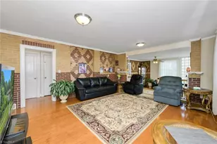 211 N Bridge St, Jonesville, NC 28642 - Photo 25